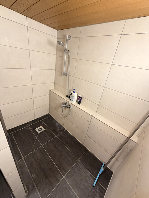 Älteres Einfamilienhaus an sehr ruhiger Wohnlage