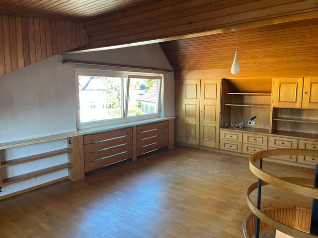 Geräumige Wohnung mit Parkplatz und  Balkon in Top-Lage und Seenähe!