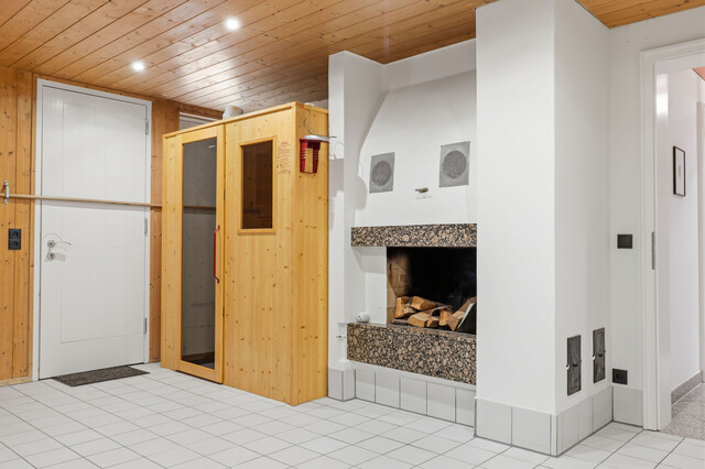 Arbeiten mit Stil. Wohnen mit Niveau. Exklusive Villa mit Praxis- oder Büro in Lauterach