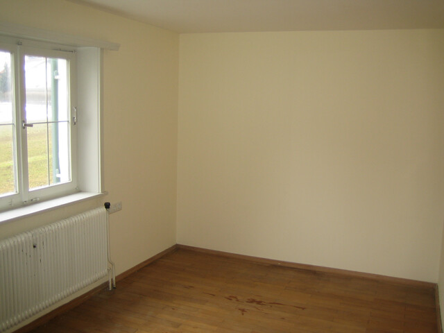 Schmuckes Haus in  ruhiger Wohngegend,  südseitige Terrasse ,  grosses Grundstück