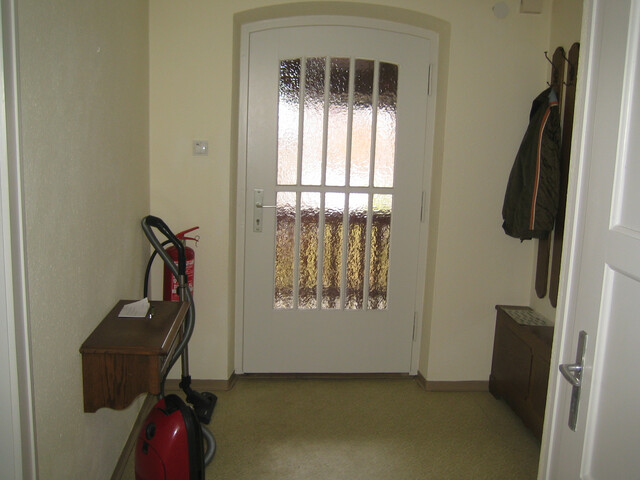 Schmuckes Haus in  ruhiger Wohngegend,  südseitige Terrasse ,  grosses Grundstück