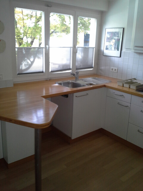 Schmuckes Haus in  ruhiger Wohngegend,  südseitige Terrasse ,  grosses Grundstück