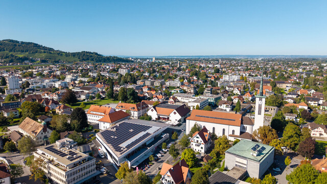 Lustenau: Über 130m² Nutzfläche - 4 Zimmer Wohnung mit großer Loggia