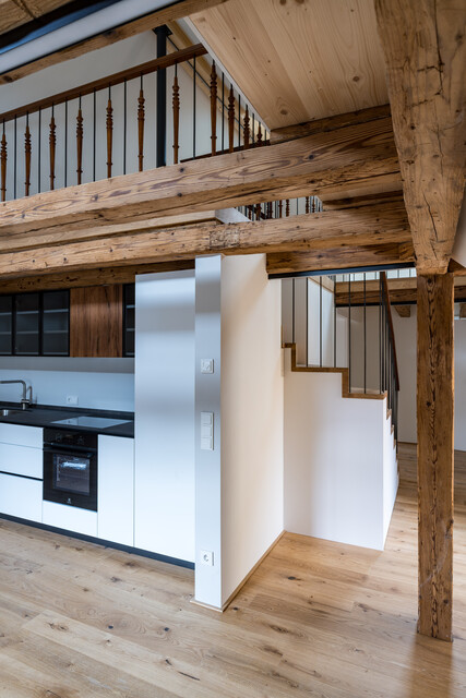 Generalsanierte 2-geschossige Innenstadtwohnung mit 132 m² und Terrasse!