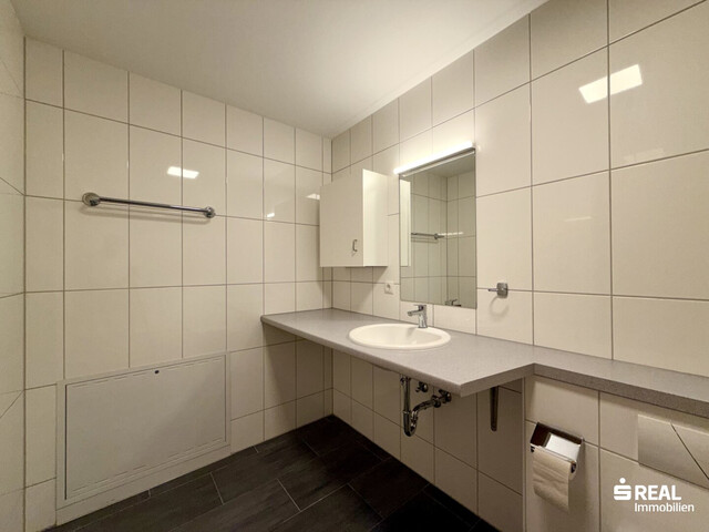 Immobilienpaket in erstklassiger Stadtlage (15 Wohnungen, 2 Geschäftslokale & 15 Tiefgaragenparkplätze) - Share Deal möglich