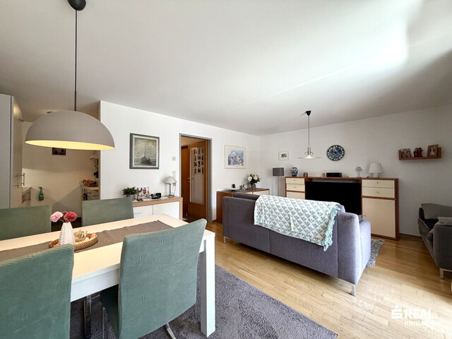 Immobilienpaket in erstklassiger Stadtlage (15 Wohnungen, 2 Geschäftslokale & 15 Tiefgaragenparkplätze) - Share Deal möglich