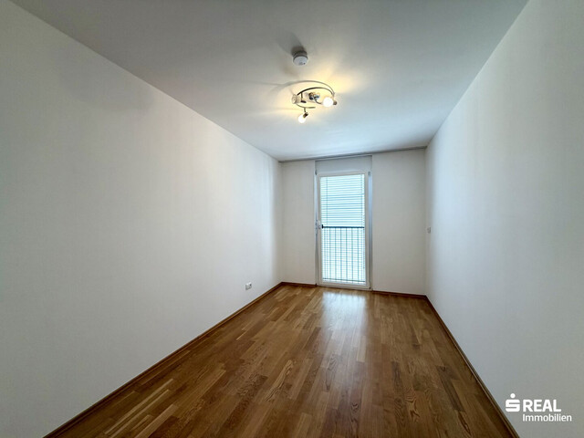 Immobilienpaket in erstklassiger Stadtlage (15 Wohnungen, 2 Geschäftslokale & 15 Tiefgaragenparkplätze) - Share Deal möglich