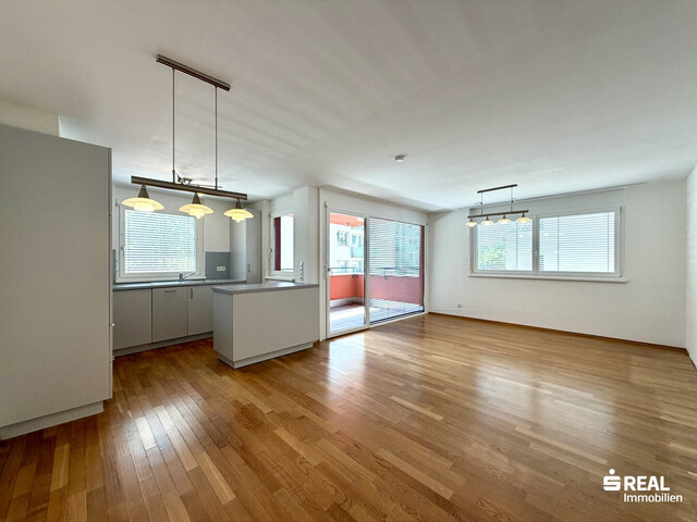 Immobilienpaket in erstklassiger Stadtlage (15 Wohnungen, 2 Geschäftslokale & 15 Tiefgaragenparkplätze) - Share Deal möglich