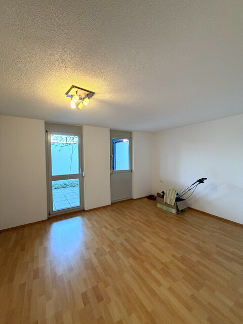 Grenzgänger aufgepasst! 2-Zimmer Gartenwohnung mit viel Potenzial in Feldkirch-Tisis zu verkaufen.