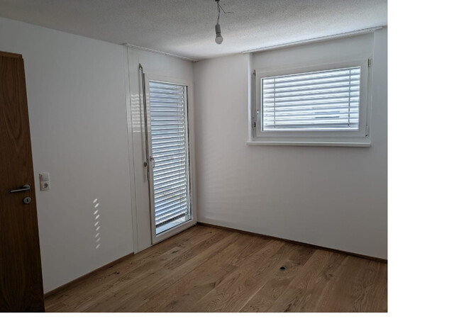 Helle, frisch saniert Wohnung mit neuer Einbauküche