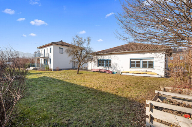 Attraktiver Bungalow - ehemalige Praxis in Rankweil: 5 Zimmer, Bergblick und flexible Raumgestaltung!