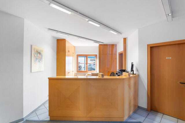 Attraktiver Bungalow - ehemalige Praxis in Rankweil: 5 Zimmer, Bergblick und flexible Raumgestaltung!