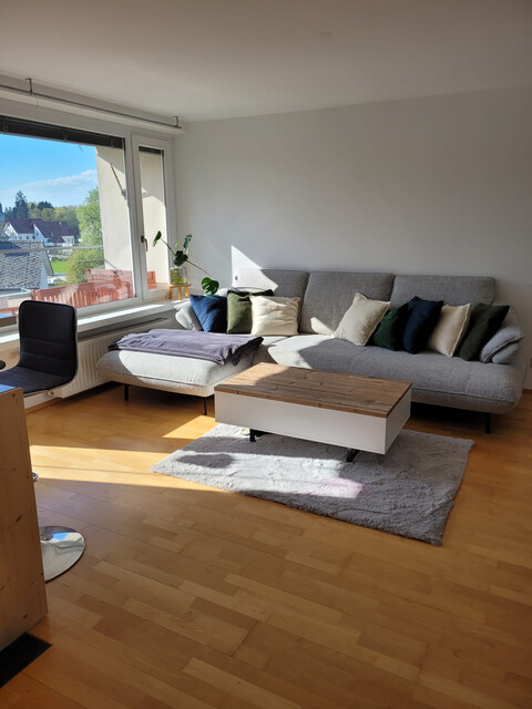 Geräumige lichtdurchflutete Wohnung, Balkon, 5 Gehminuten zum See, Top-Lage! (inklusive Betriebskosten)