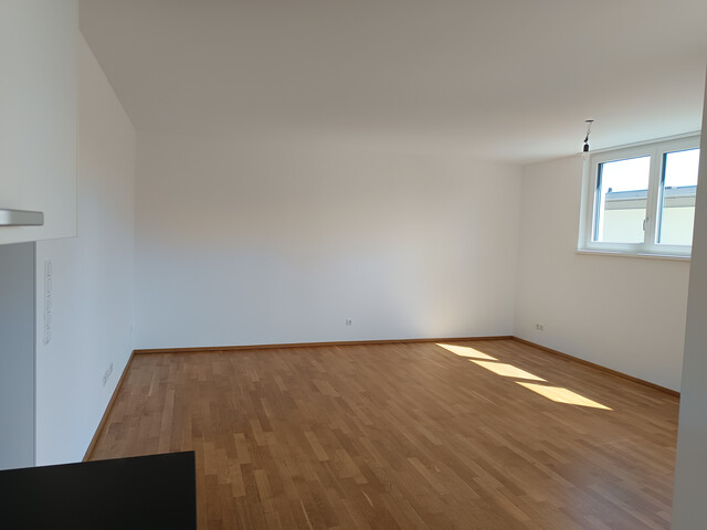 MODERNES WOHNEN IN KOBLACH: Helle 3-Zimmer-Terrassenwohnung in Kleinanlage