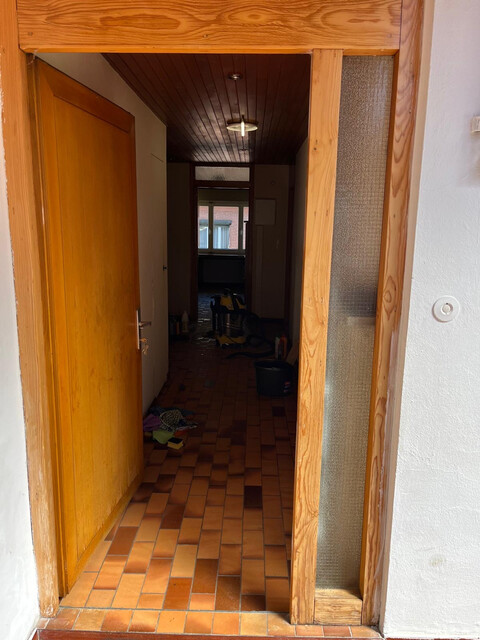 Geräumige Wohnung mit Parkplatz und  Balkon in Top-Lage und Seenähe!