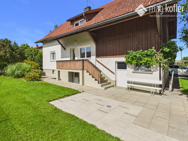 Viel Platz für die Familie – Einfamilienhaus mit 7 Zimmern, Garten und großem Schopf