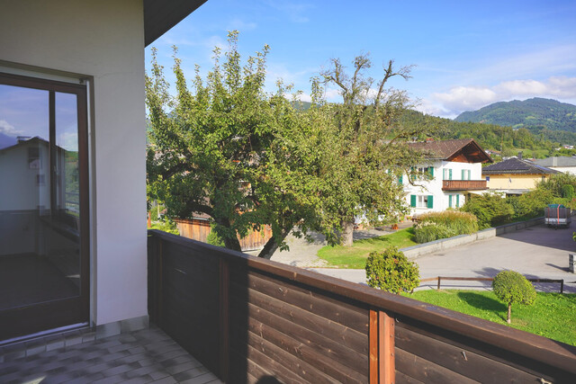 Gepflegtes Einfamilienhaus mit großem Garten, Terrasse und Garage