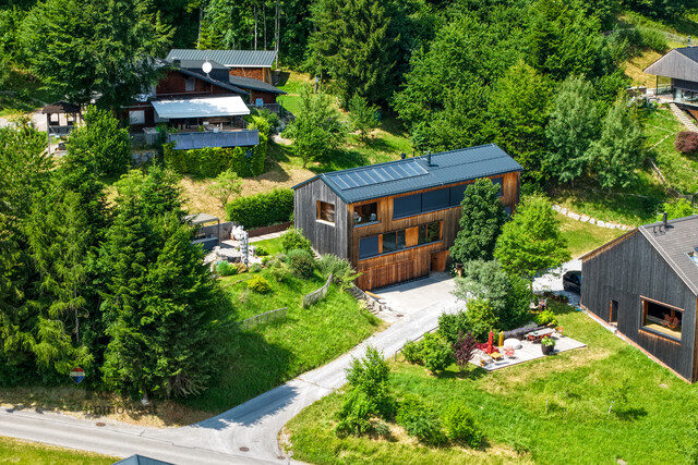 Premium-Miethaus mit SPA, Lift und Traumgarten