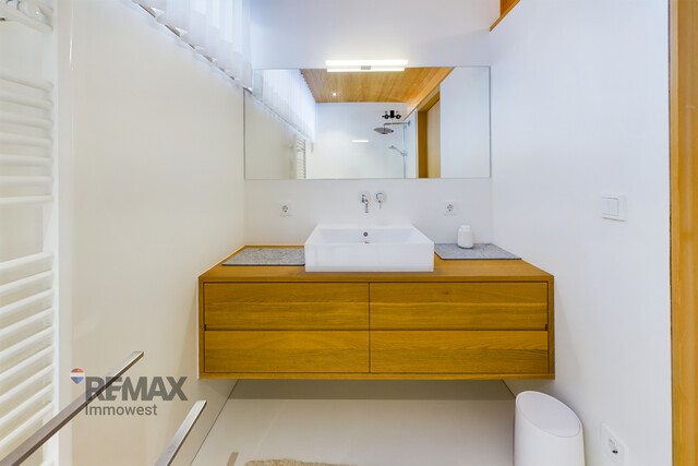 Premium-Miethaus mit SPA, Lift und Traumgarten