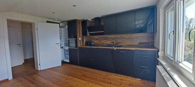 Schöne 2 Zimmer Wohnung mit traumhafter Aussicht