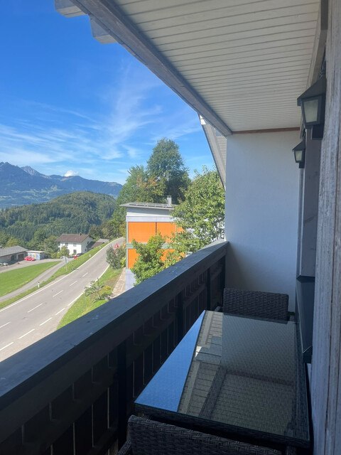 Schöne 2 Zimmer Wohnung mit traumhafter Aussicht
