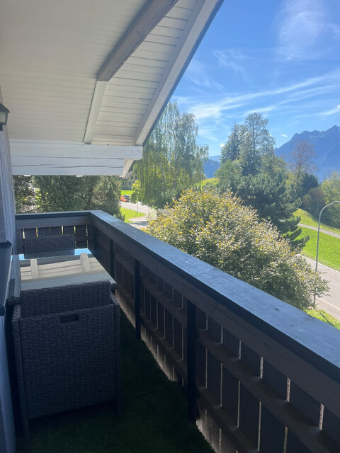 Schöne 2 Zimmer Wohnung mit traumhafter Aussicht