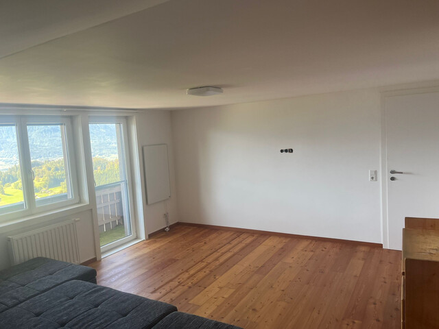 Schöne 2 Zimmer Wohnung mit traumhafter Aussicht