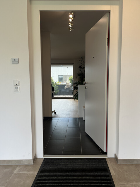 Neuwertige 2-Zi-Wo in Sulz in guter Lage