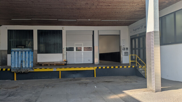 Gewerbehalle 485–1.085 m² mit Rampe, Hubtisch & BAG – Lustenau, grenznah CH