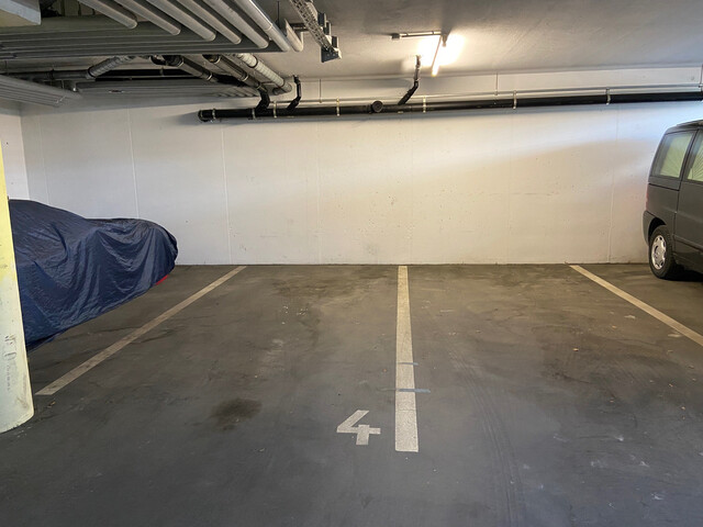 Tiefgaragenplatz
