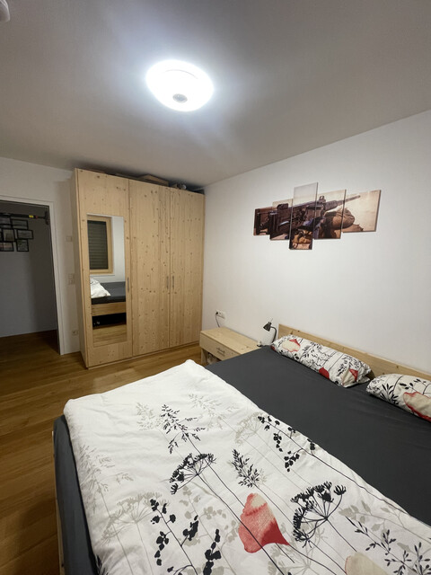 Wohnen mit Aussicht: 2-Zi. Whg. mit Garten, Stellplatz und Einbauküche