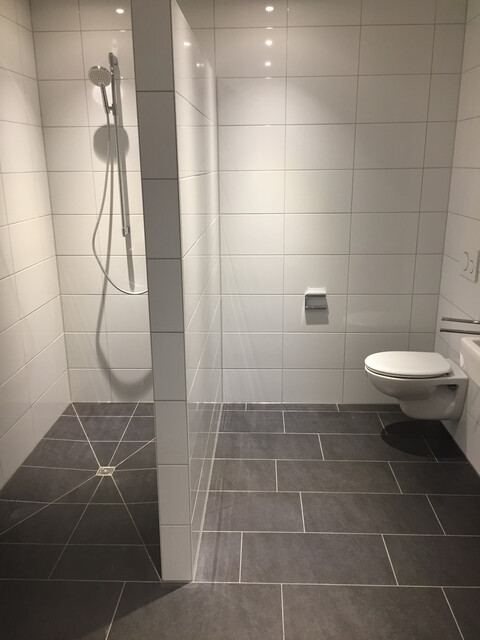 "ohne Provision" neuwertige, moderne 2 Zimmer Gartenwohnung in ruhiger Lage