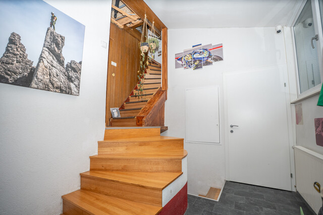 Großzügige Doppelhaushälfte mit Garten, Dachterrasse & flexibler Nutzung in Feldkirch