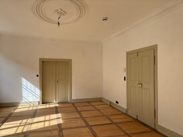 Repräsentative Gewerbefläche in liebevoll sanierter Villa