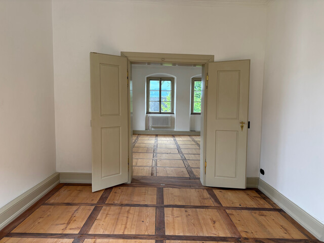 Repräsentative Gewerbefläche in liebevoll sanierter Villa