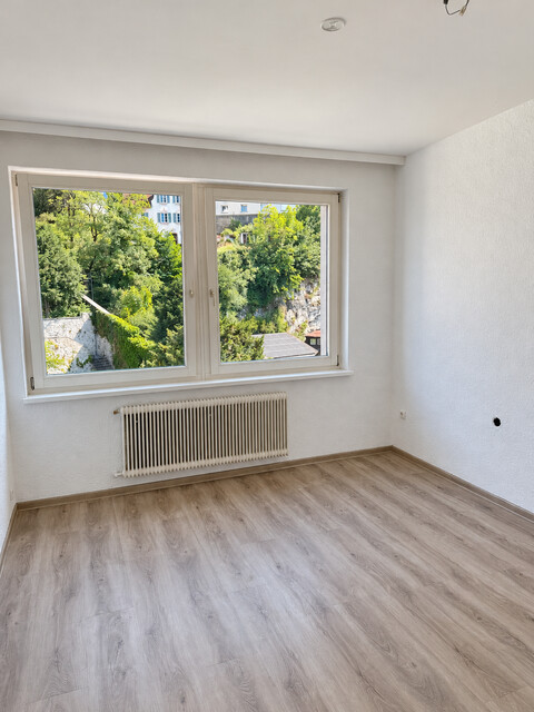 Aussergewöhnliche 4-Zimmerwohnung im Herzen von Bludenz mit eigenem Parkplatz und neuer Küche (provisionsfrei)