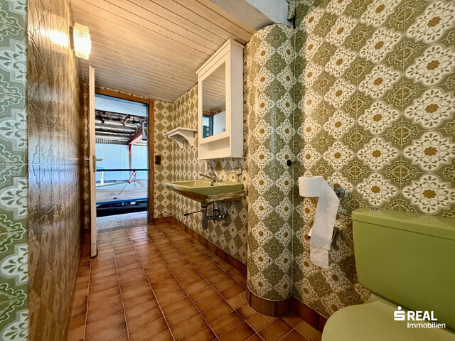 Ferienhaus mit Bootsgarage inklusive Motorboot