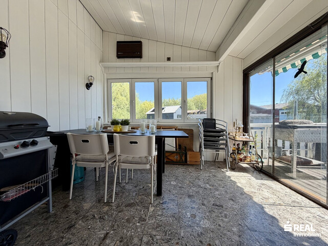 Ferienhaus mit Bootsgarage inklusive Motorboot