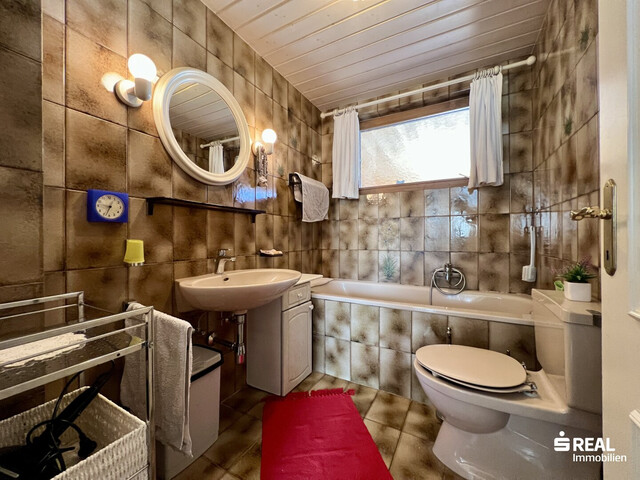 NEUER PREIS !!!  Einfamilienhaus mit großem Garten in ruhiger Lage