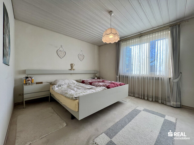 NEUER PREIS !!!  Einfamilienhaus mit großem Garten in ruhiger Lage