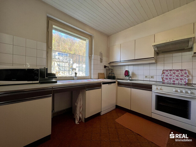 NEUER PREIS !!!  Einfamilienhaus mit großem Garten in ruhiger Lage