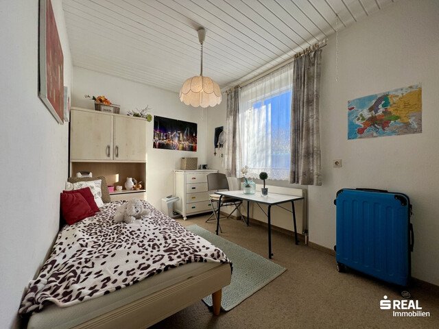 NEUER PREIS !!!  Einfamilienhaus mit großem Garten in ruhiger Lage