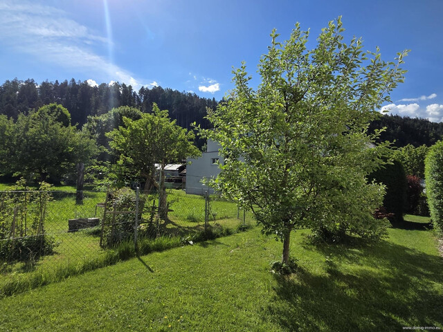 Sonnige 4-Zimmer-Gartenwohnung mit ca. 93m², 2 TG-Plätzen und weitläufigem Garten in Rankweil