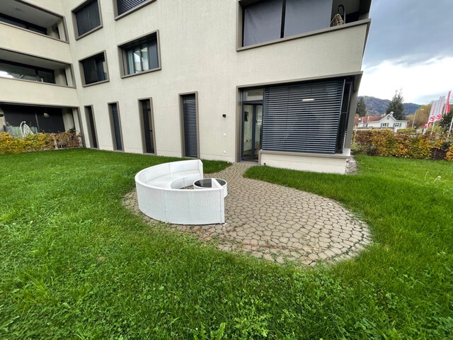 Schönes, helles Büro in Seenähe zu verkaufen (verfügbar Ende 2026)