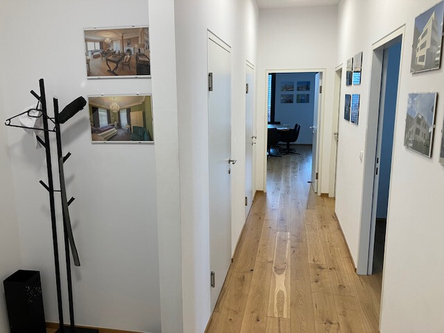 Schönes, helles Büro in Seenähe zu verkaufen (verfügbar Ende 2026)