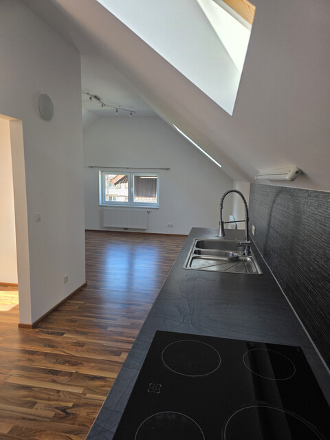Geräumige 2 Zimmerwohnung mit Parkplatz, Abstellraum und Fahrradabstellplatz in Top-Lage!