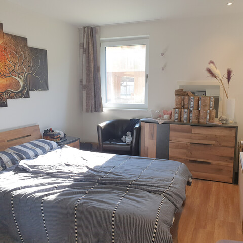 Moderne 2-Zimmer-Wohnung mit sonniger Terrasse in Weiler