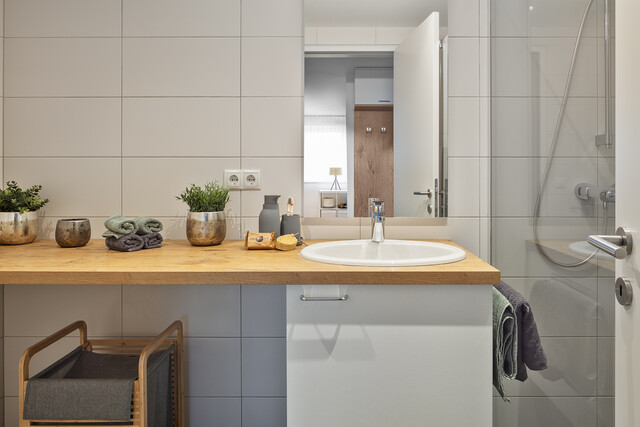 Moderne 2-Zimmer-Wohnung mit sonniger Terrasse in Weiler