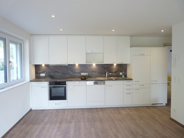 Moderne 2-Zimmer-Wohnung mit sonniger Terrasse in Weiler