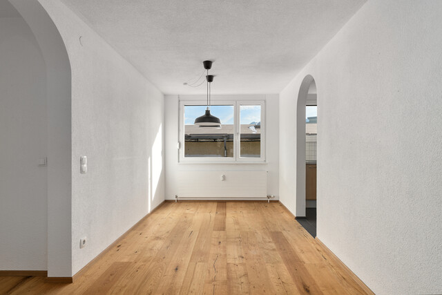 Charmante 3,5-Zimmer-Wohnung mit Wintergarten